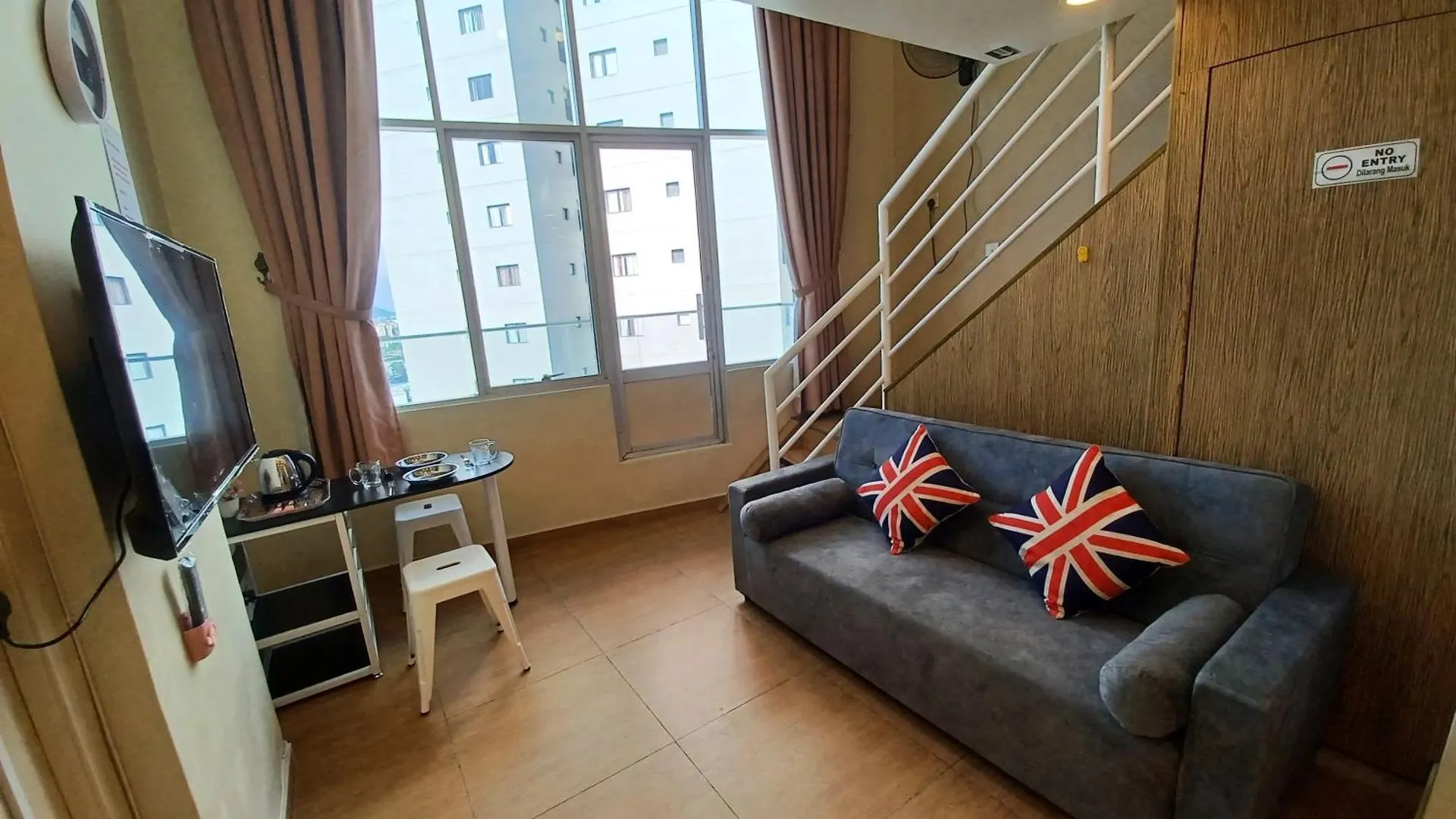 Sy Staycation - Studio Bayan Lepas 0*,  Malaysia